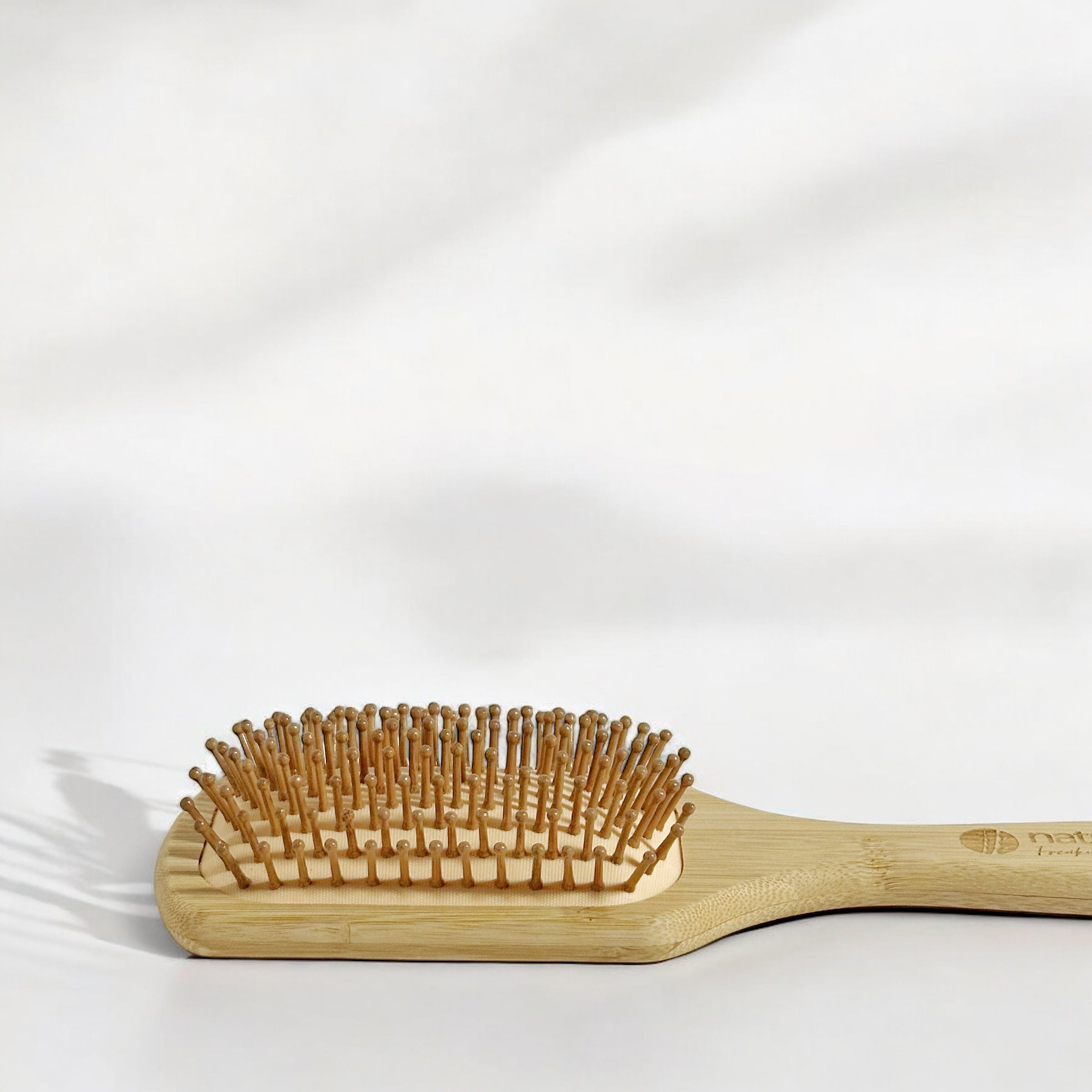 BAMBOO HAIR BRUSH | NATURAL DETANGLING PADDLE BRUSH Nature Freaky