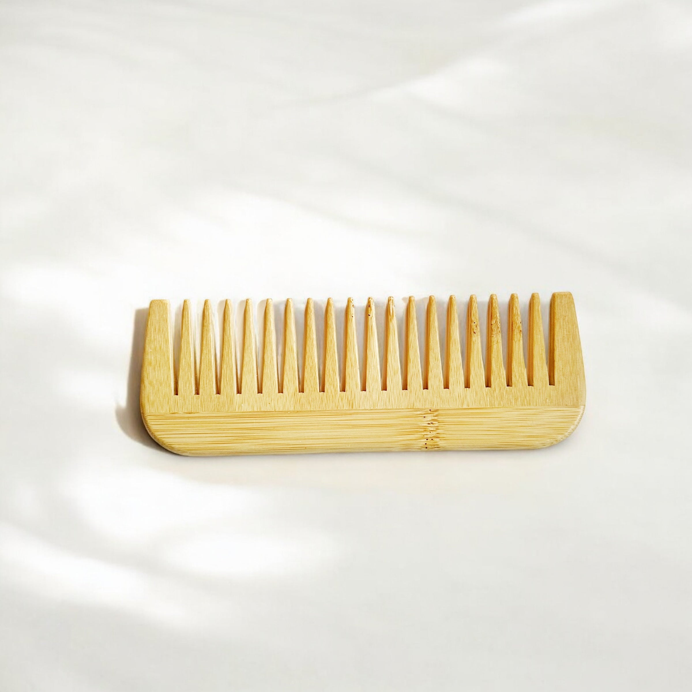 WIDE-TOOTH BAMBOO COMB - FOR GENTLE DETANGLING Nature Freaky